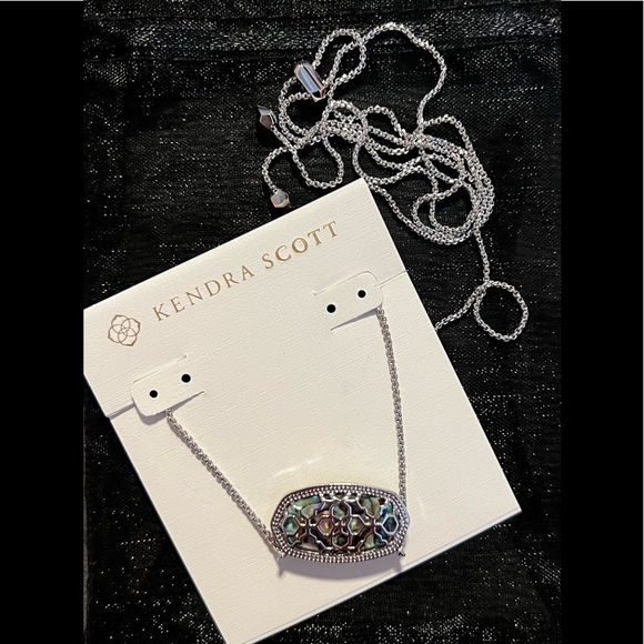 LOWEST PRICE AUTHENTIC KENDRA SCOTT 🆑 Final Sale-No Offers-No Shipping Discount - Picture 5 of 11